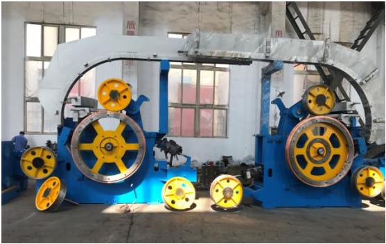 澆鑄機.jpg 澆鑄機.jpg